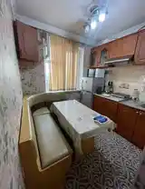 2-комн. квартира, 2 этаж, 50м², 33 мкр-4