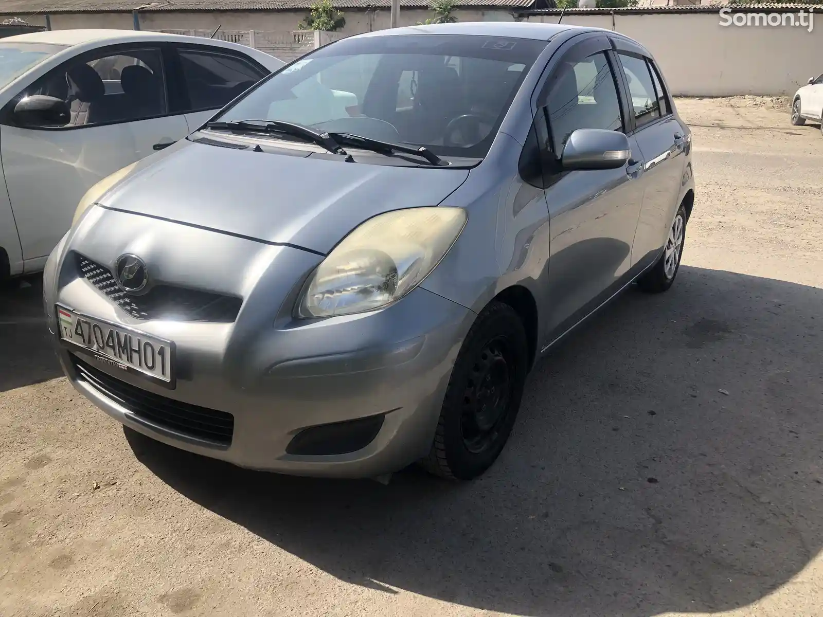 Toyota Vitz, 2010-6