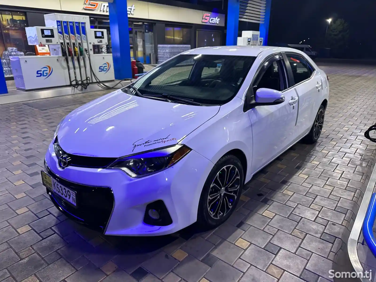 Toyota Corolla, 2015-1