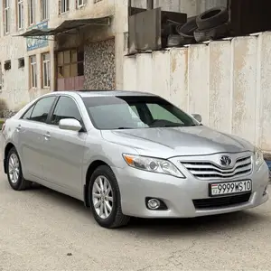 Toyota Camry, 2010