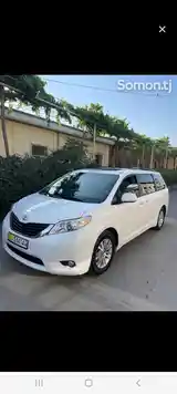 Toyota Sienna, 2011-2