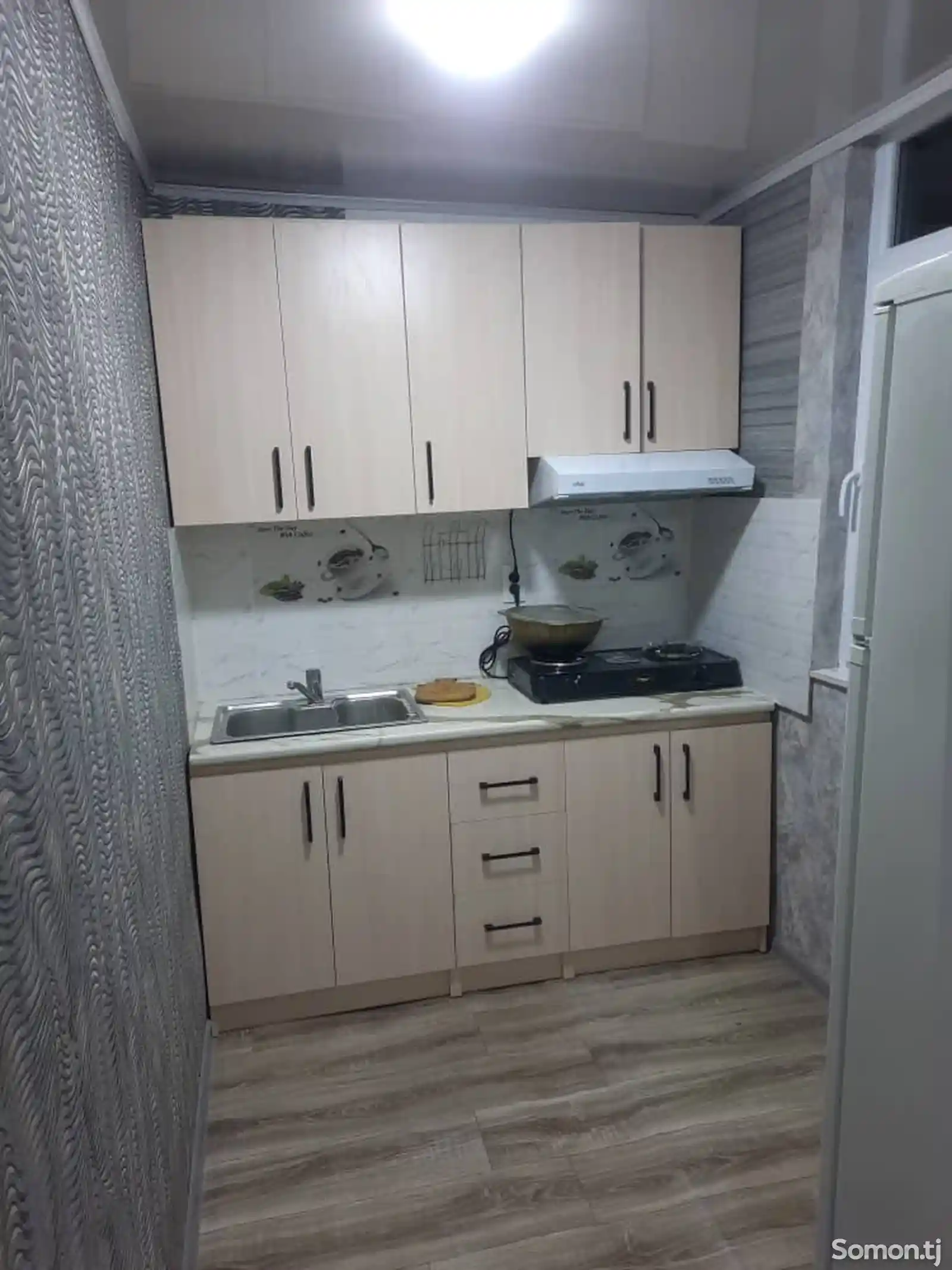 3-комн. квартира, 4 этаж, 65м², 18мкр-11