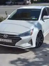 Hyundai Elantra, 2020-7