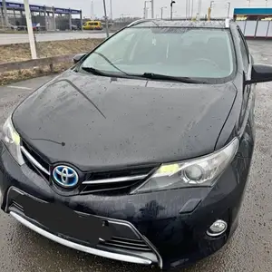 Toyota Auris, 2015