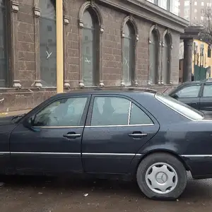 Mercedes-Benz C class, 1995