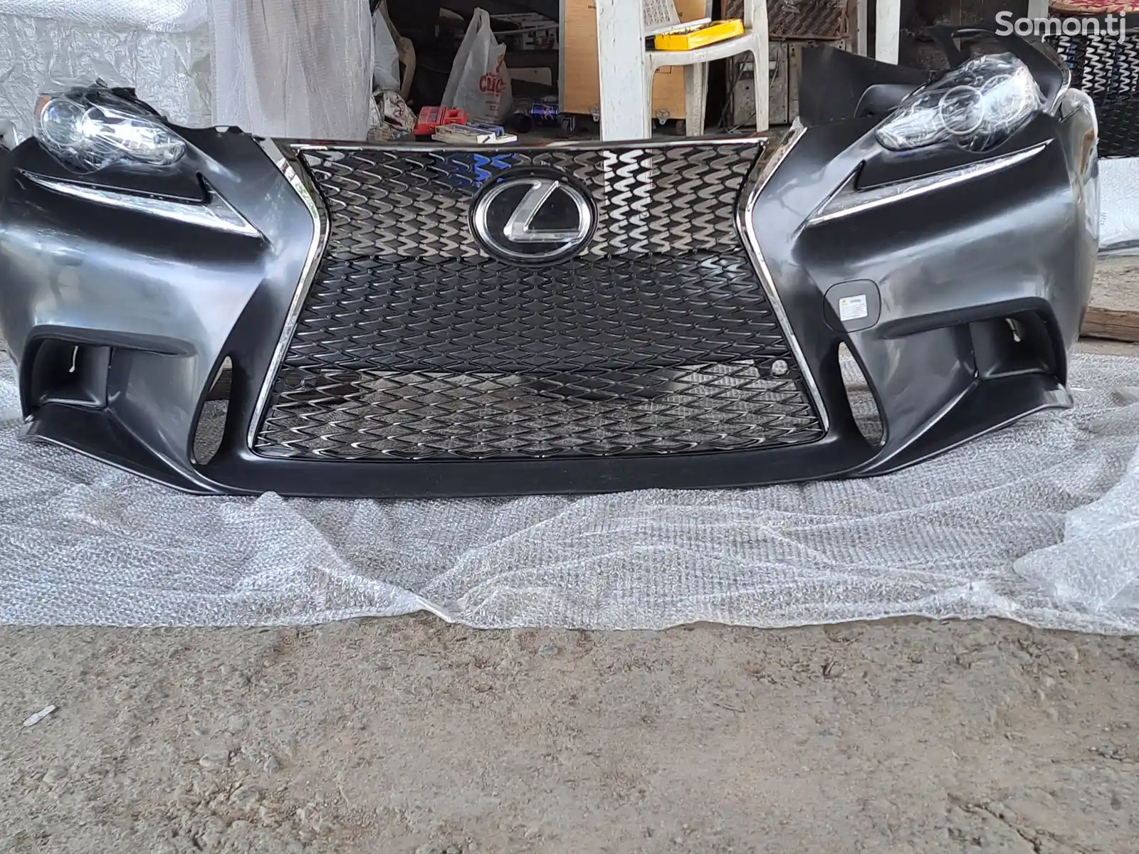 Передний обвес на Lexus is250-1