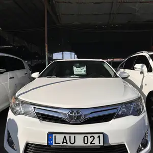 Toyota Camry, 2013