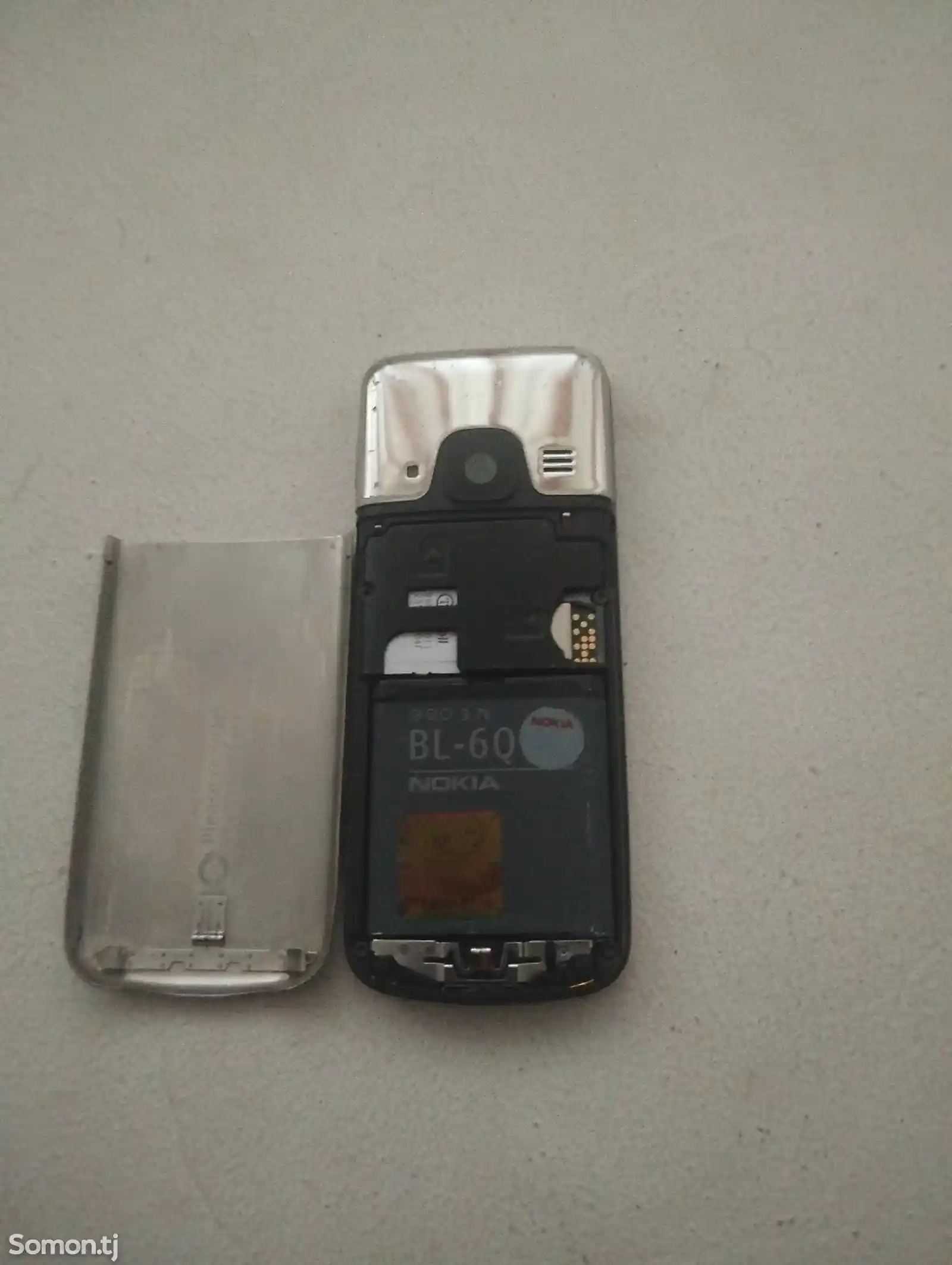 Nokia 6700-4