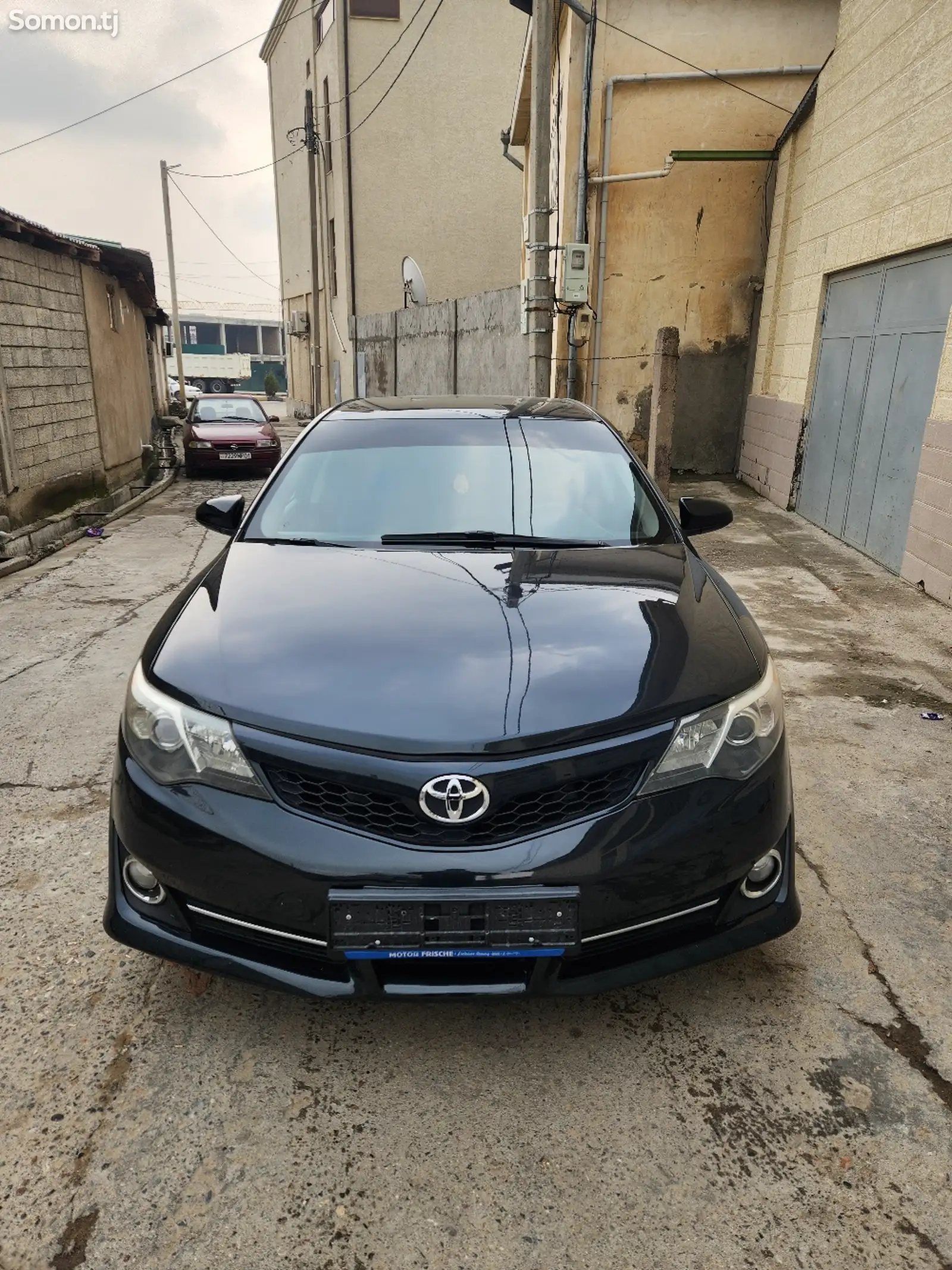 Toyota Camry, 2013-1