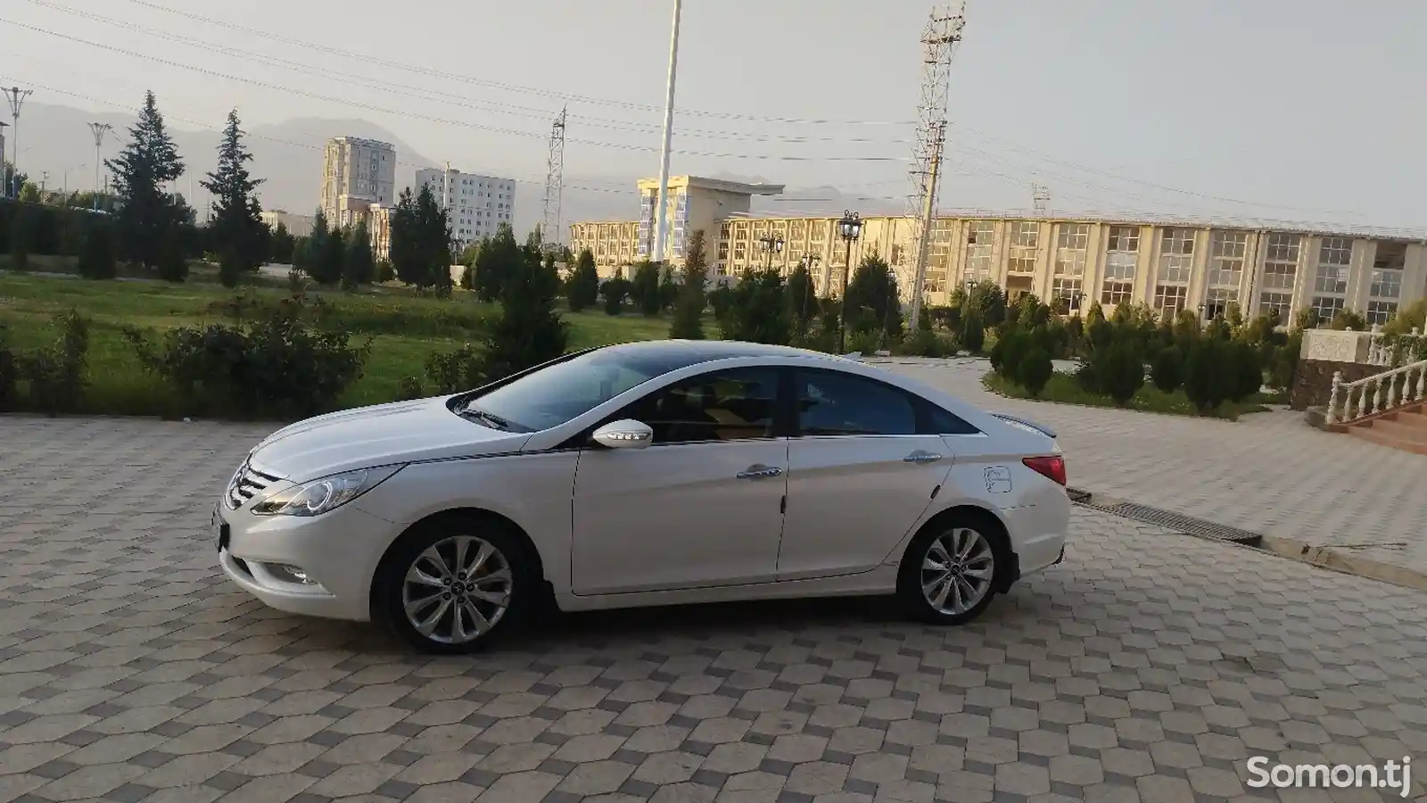 Hyundai Sonata, 2010-4