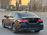 Toyota Camry, 2018-4