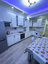 3-комн. квартира, 4 этаж, 80м², 1 Роддом-6