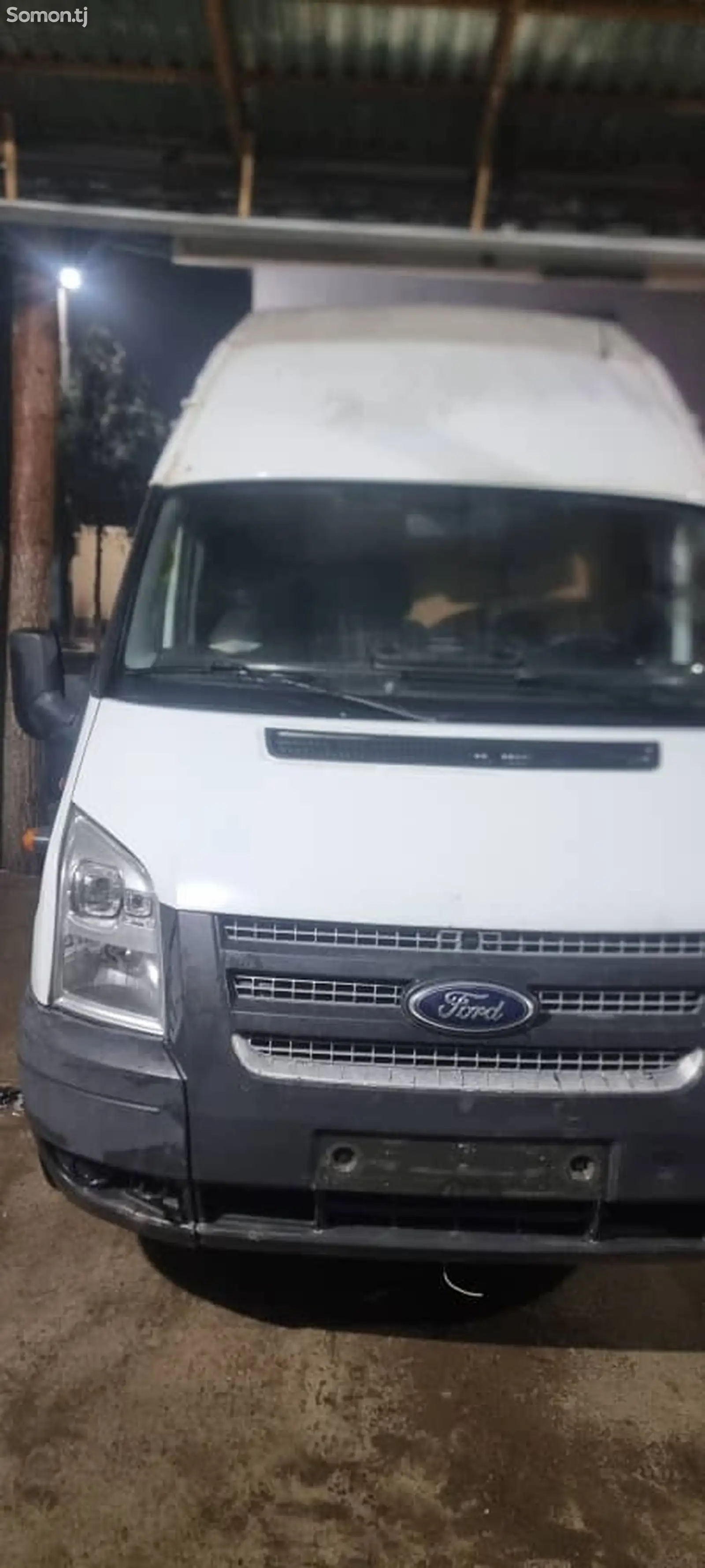 Фургон Ford Transit, 2012-1