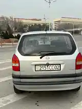 Opel Zafira, 2001-2