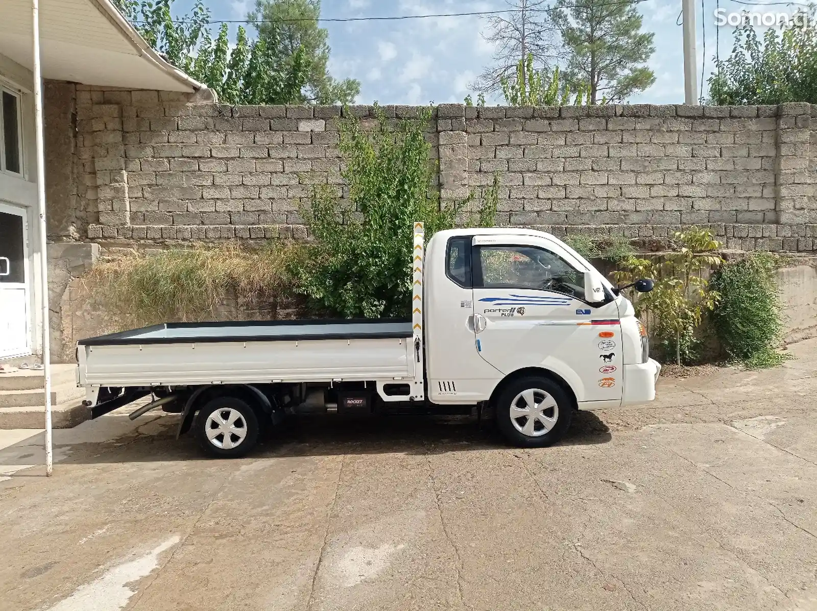 Бортовой автомобиль Hyundai Porter 2, 2015-1