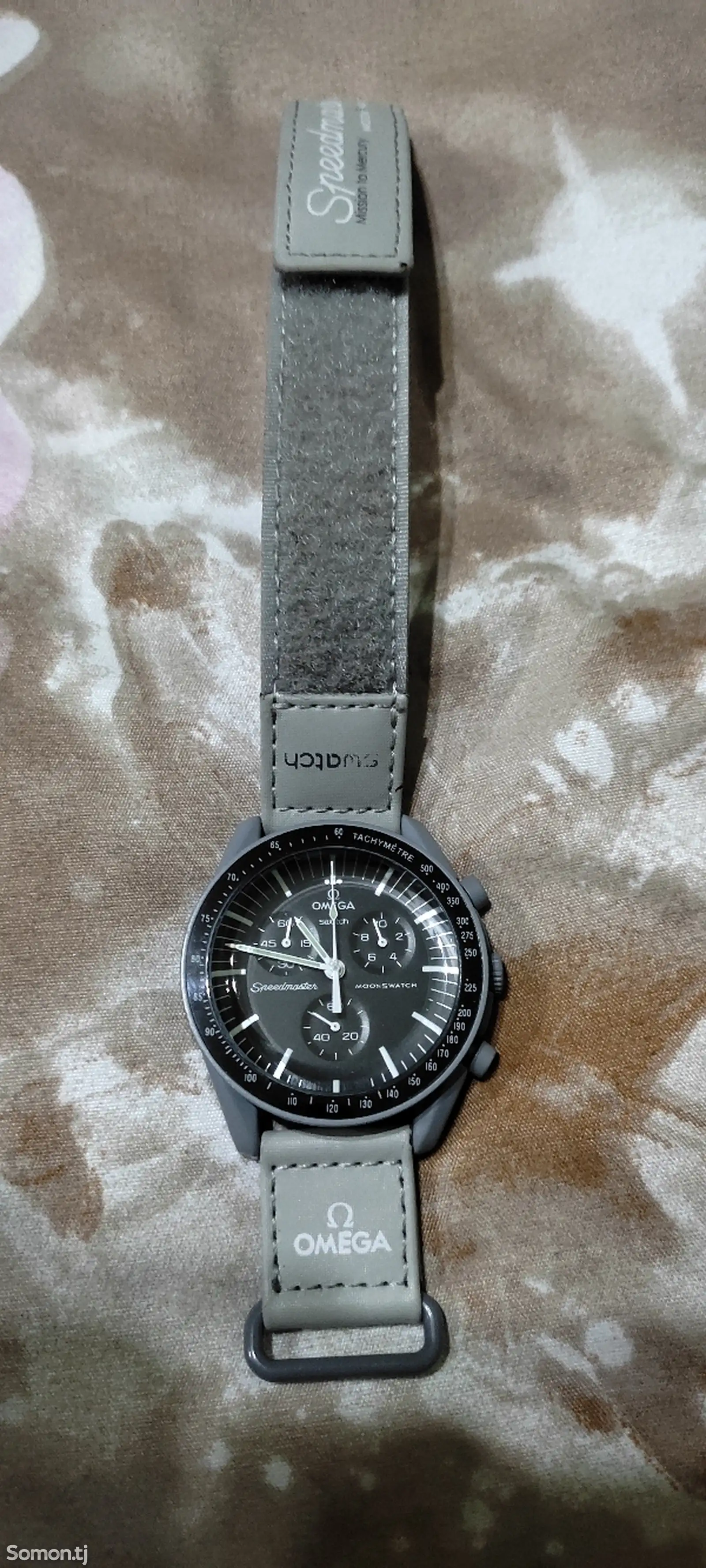 Часы Omega Speedmaster-1