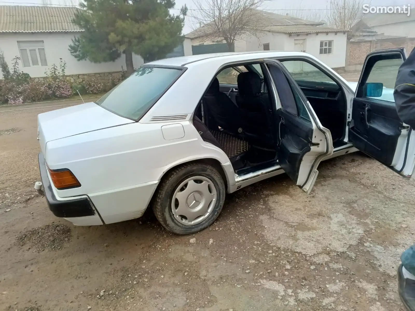 Mercedes-Benz W201, 1989-1