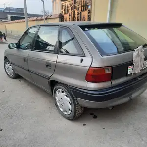 Opel Astra F, 1992