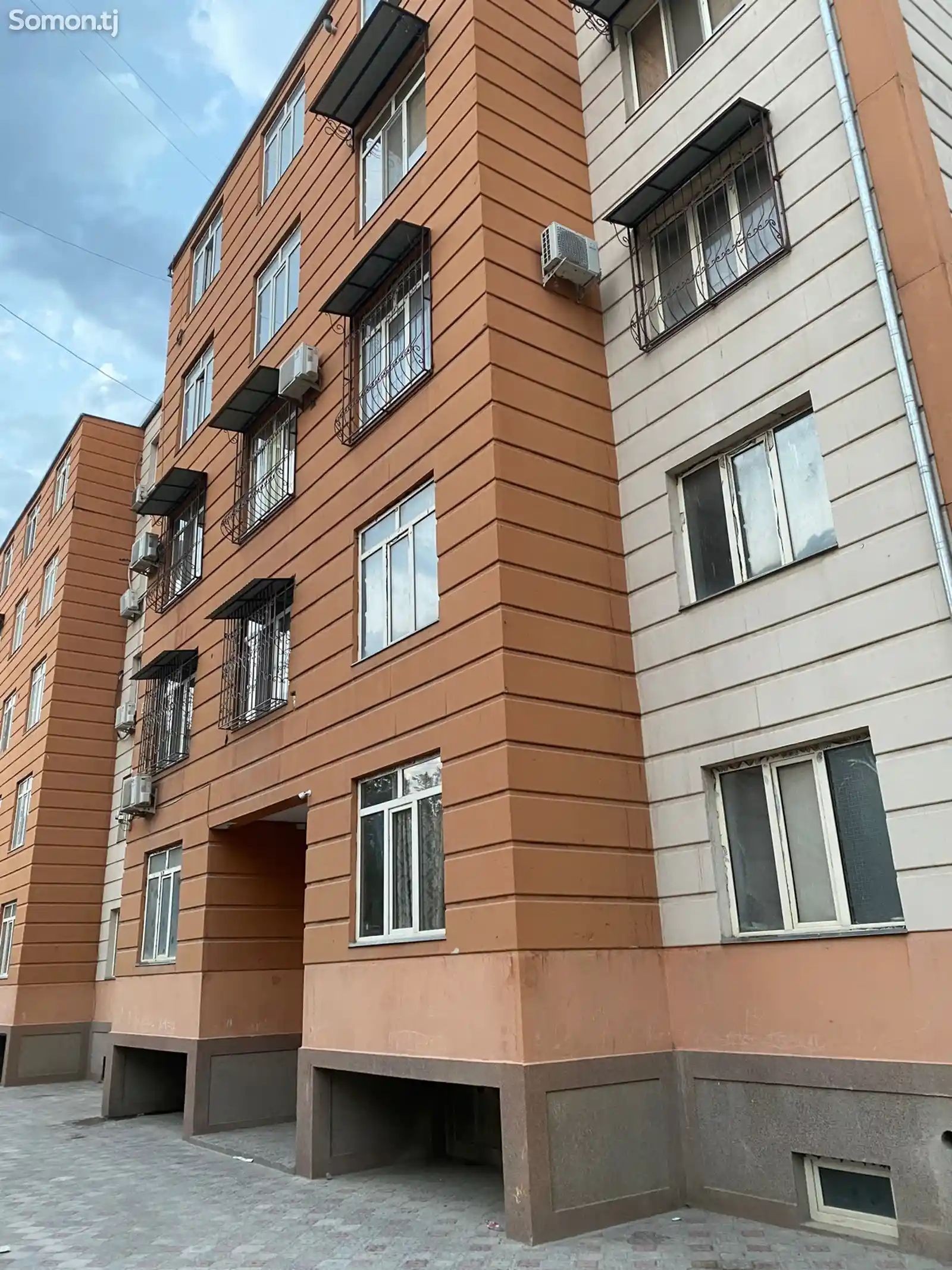 3-комн. квартира, 1 этаж, 76 м², 12 мкр