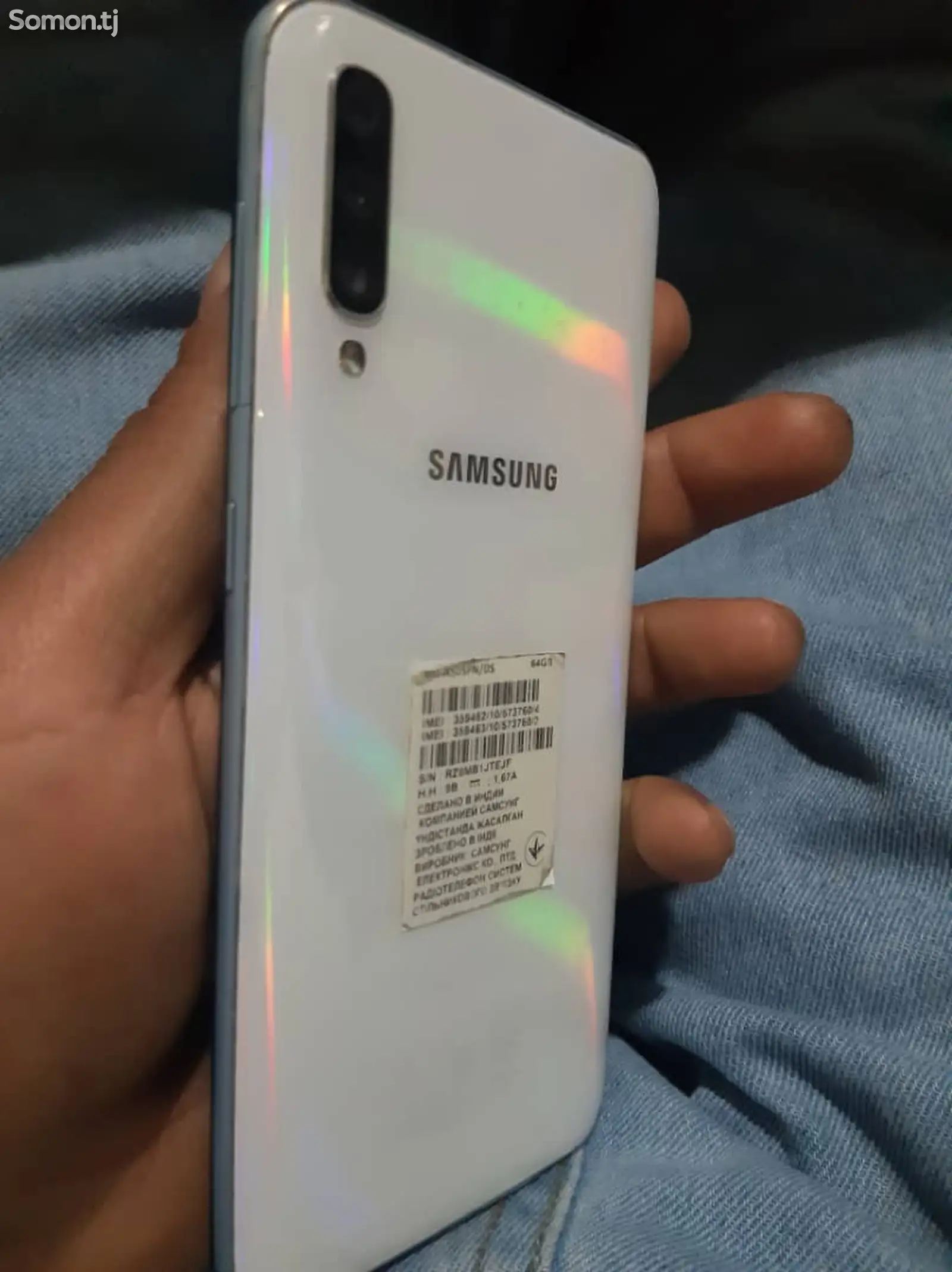 Samsung Galaxy A50-1