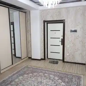 3-комн. квартира, 3 этаж, 110м², Северный, ул. Карамова