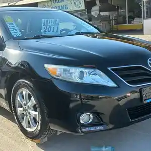 Toyota Camry, 2011