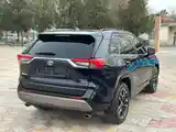 Toyota RAV 4, 2022-5