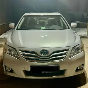 Toyota Camry, 2011