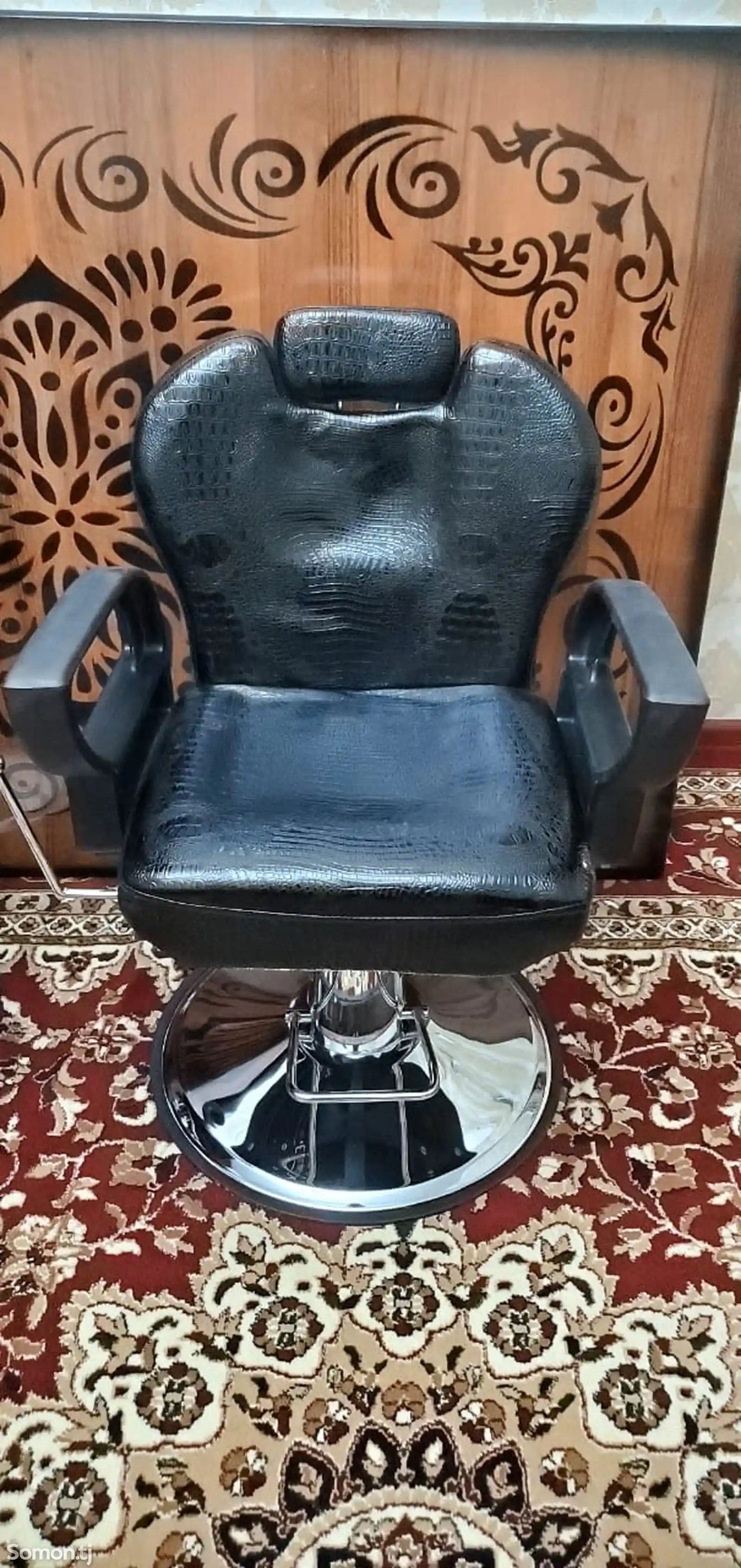 Кресло и стол для парикмахерской-3