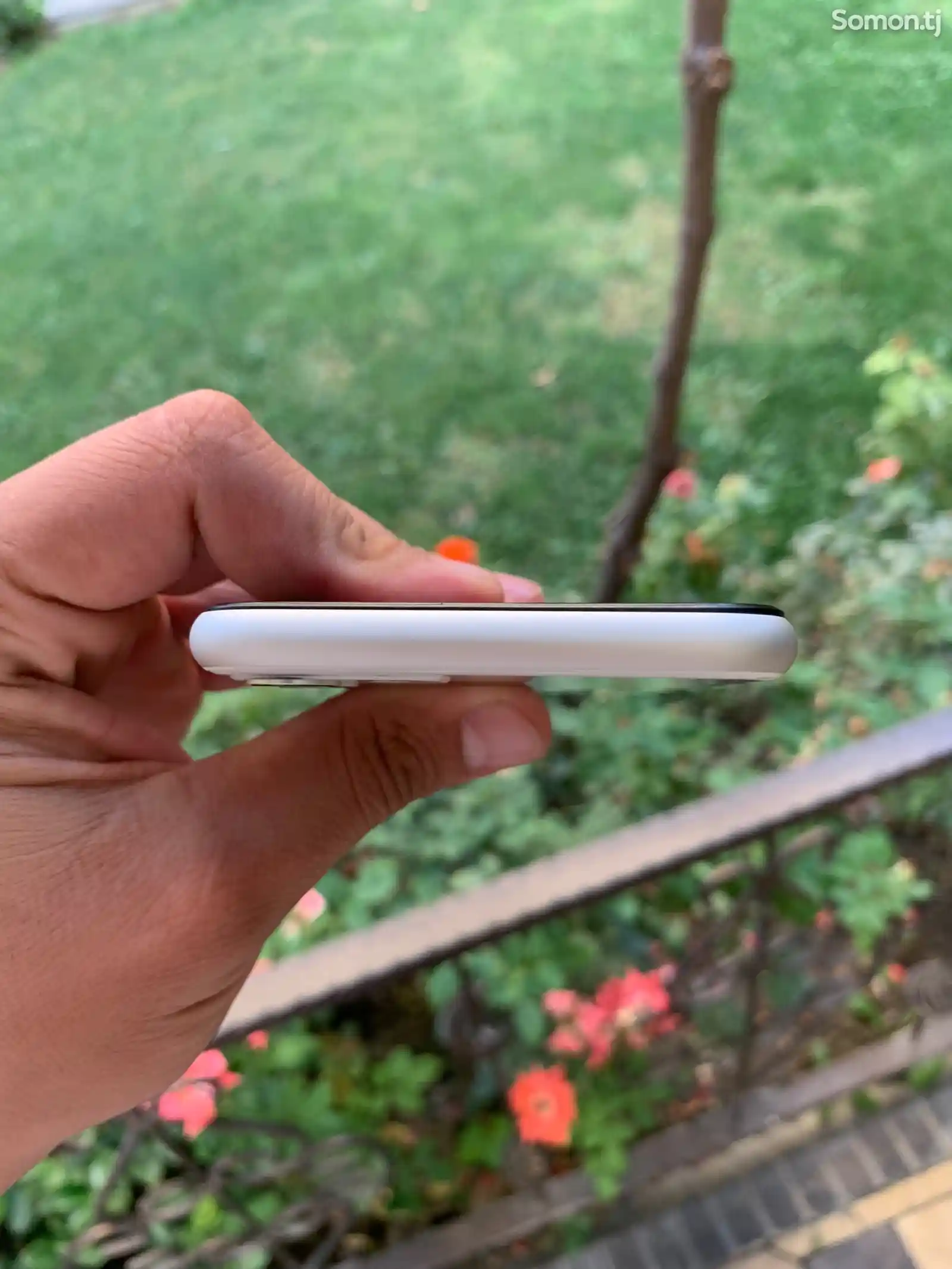 Apple iPhone 11, 128 gb, White-7