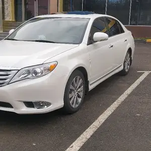 Toyota Avalon, 2011