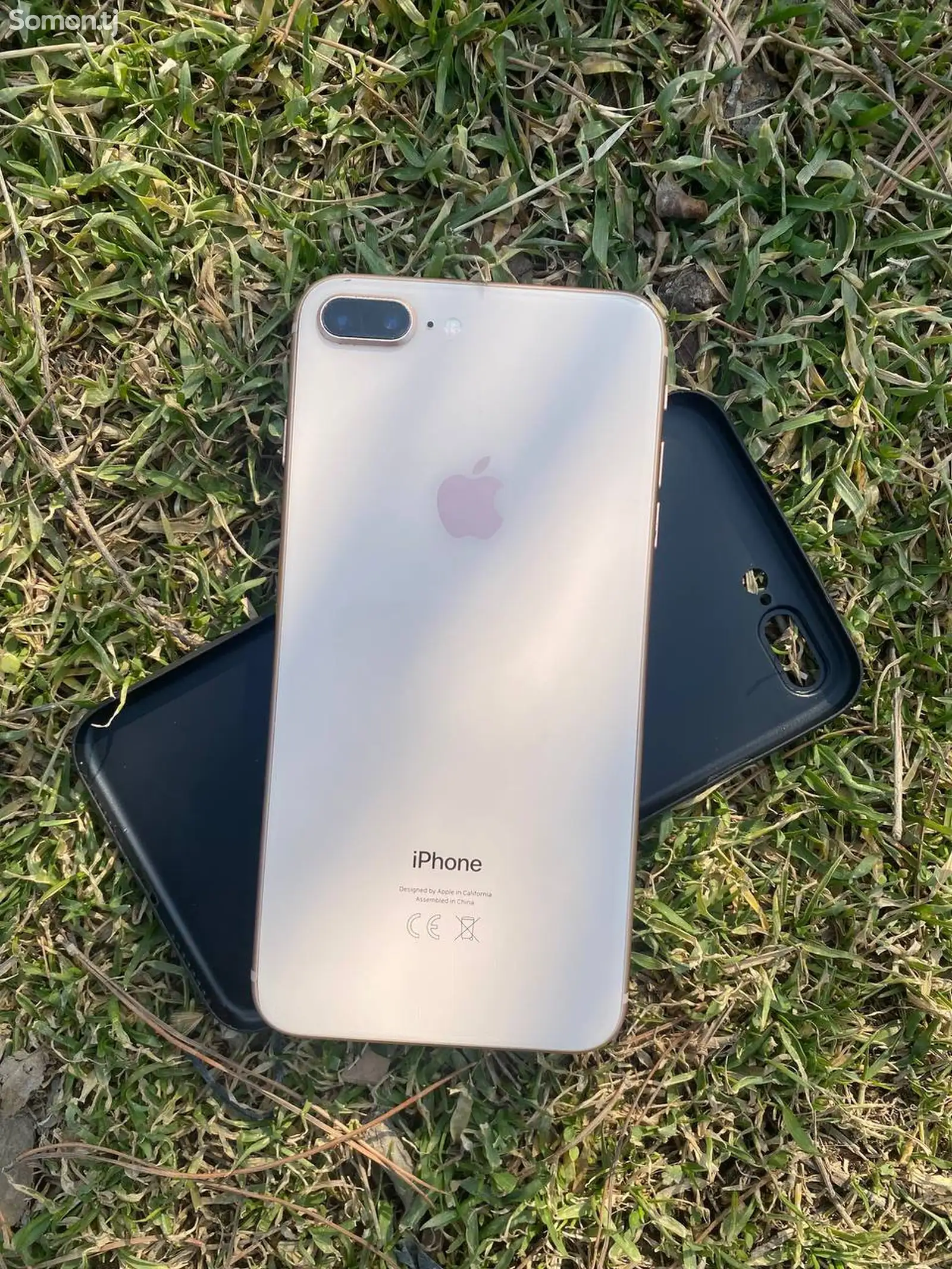 Apple iPhone 8 plus, 64 gb, Gold-1