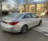 Hyundai Sonata, 2010-8