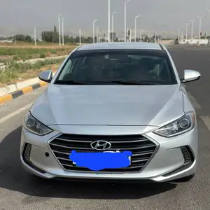 Hyundai Elantra, 2017