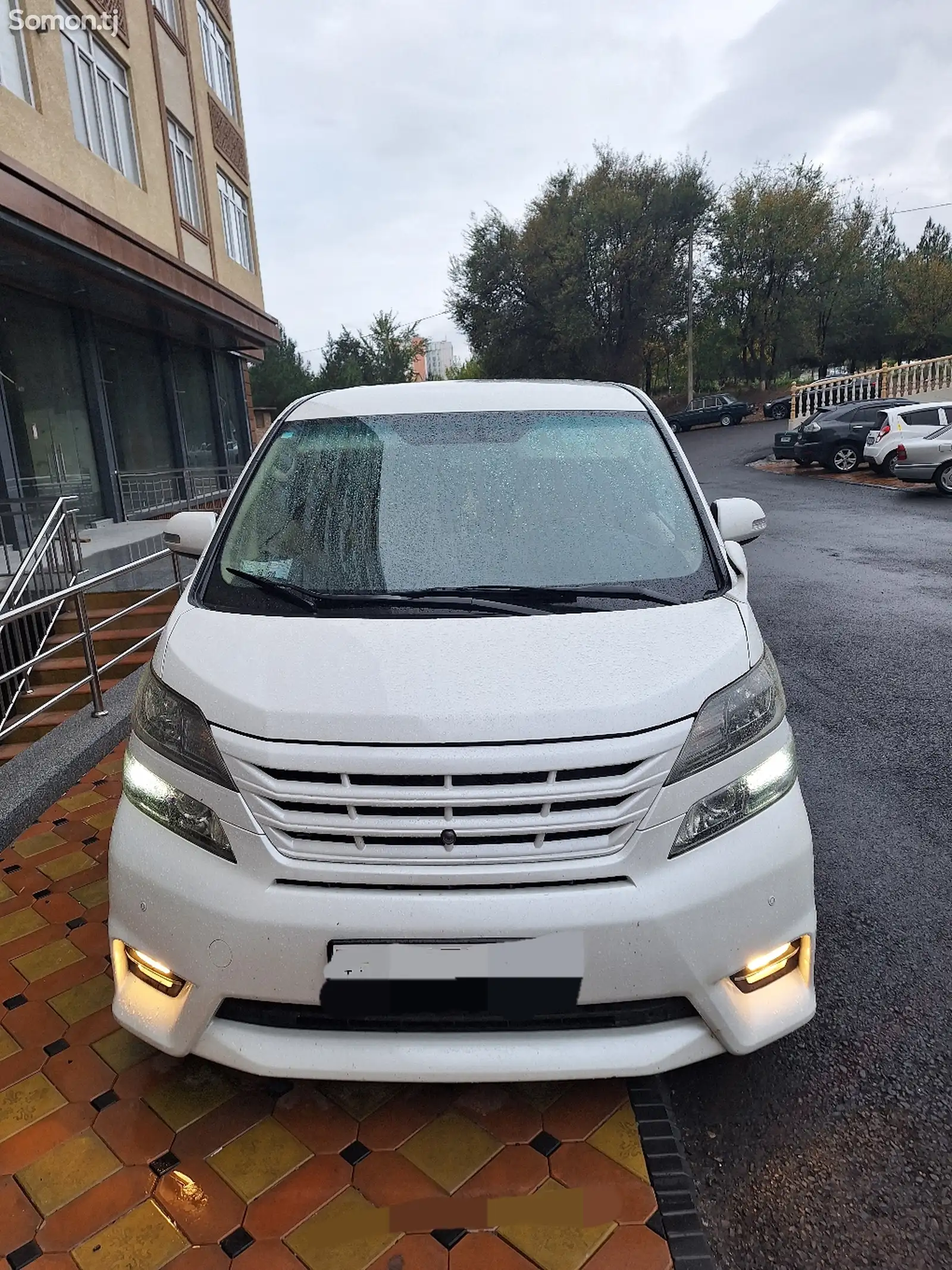 Toyota Vellfire, 2014-1