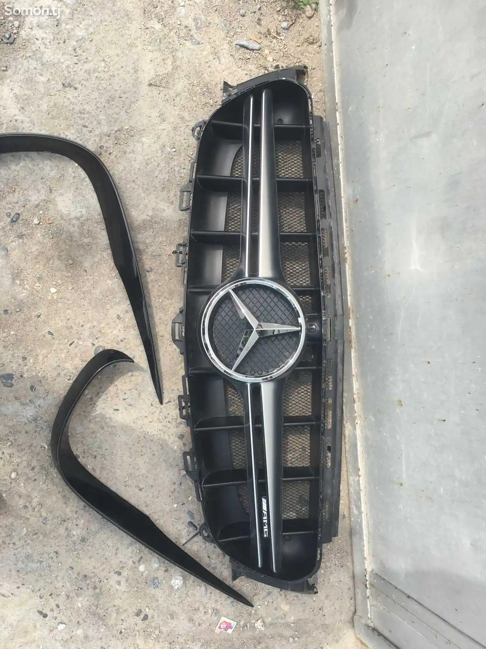Облицовка на Mercedes-Benz Е213 AMG