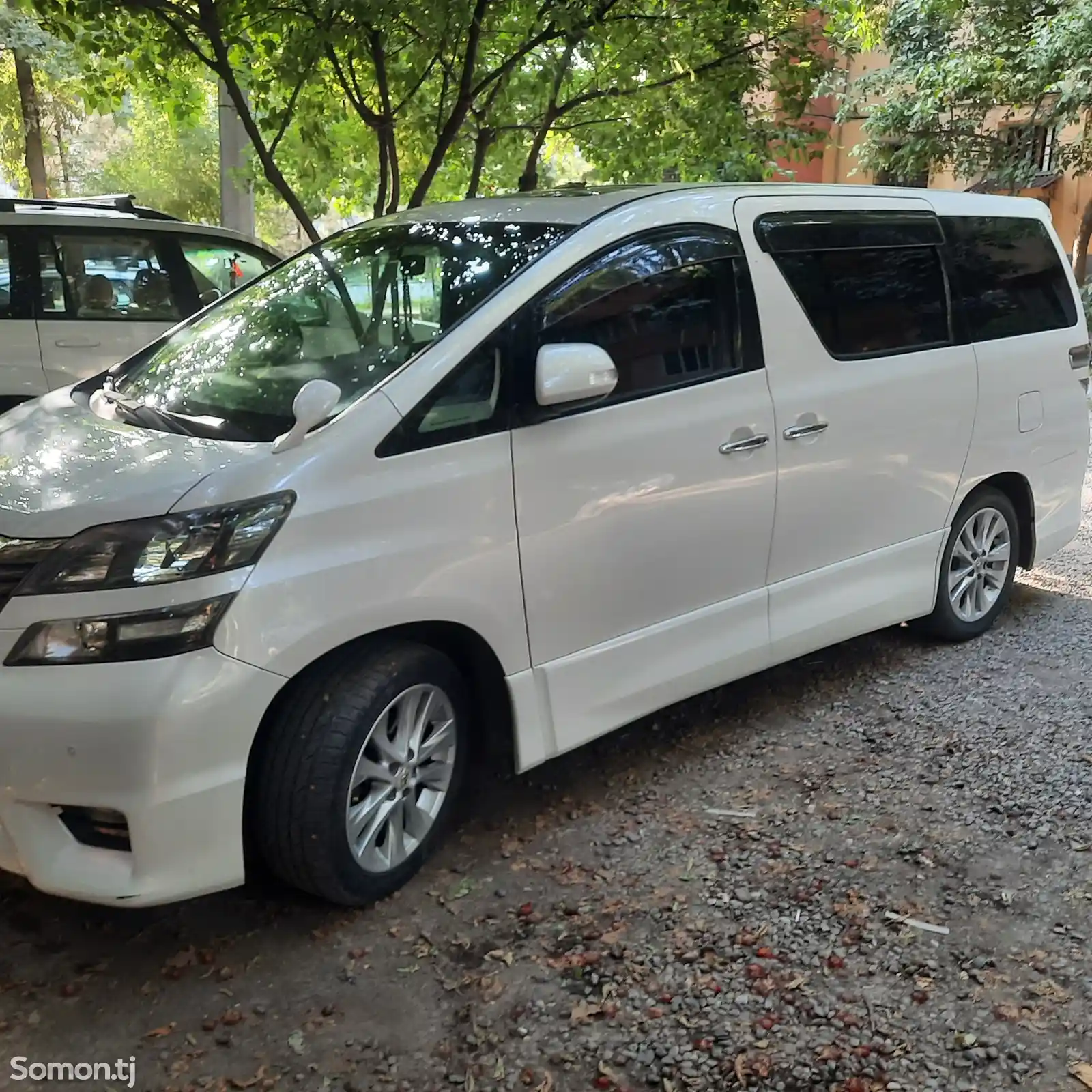 Toyota Vellfire, 2014-1