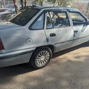 Daewoo Nexia, 1994