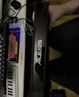 Барабанный модуль Alesis strike multipad-3