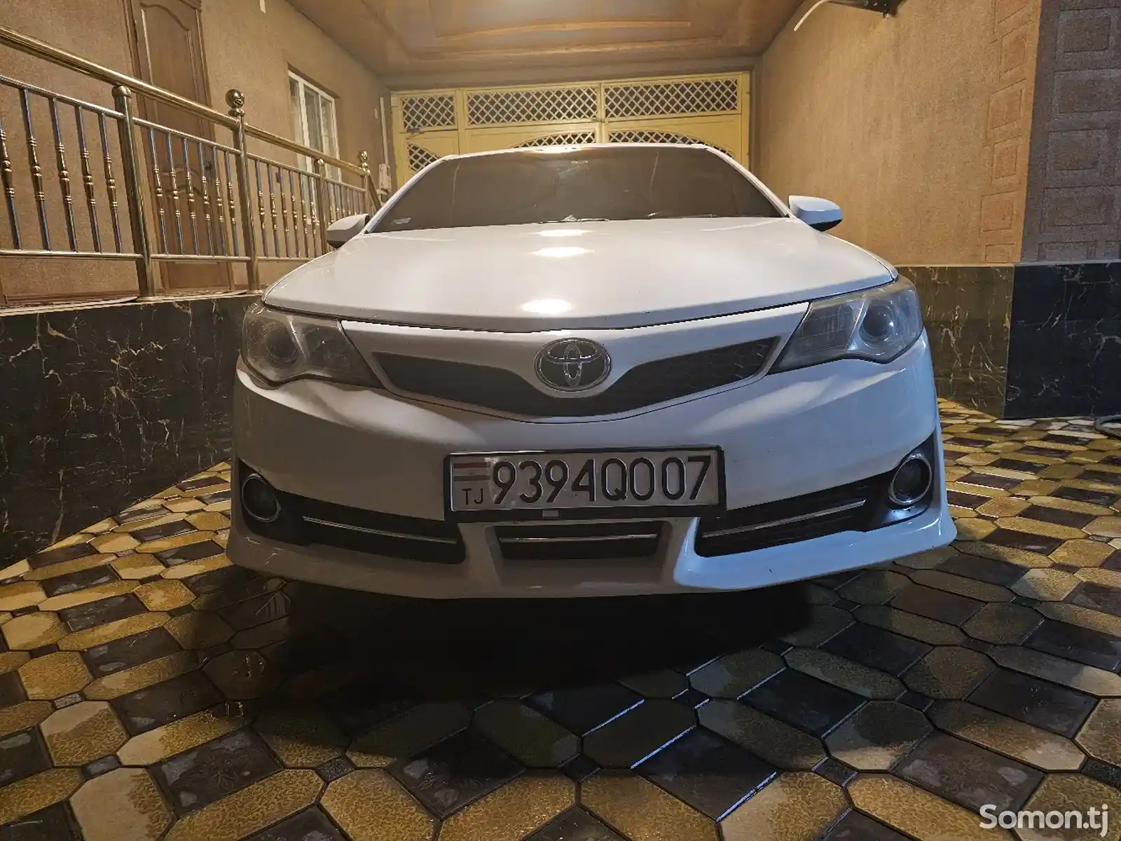 Toyota Camry, 2012-6