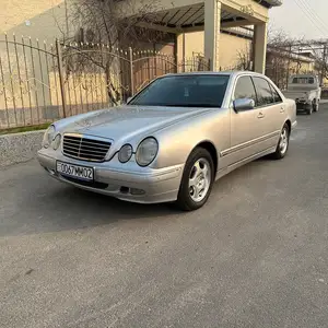 Mercedes-Benz E class, 2002