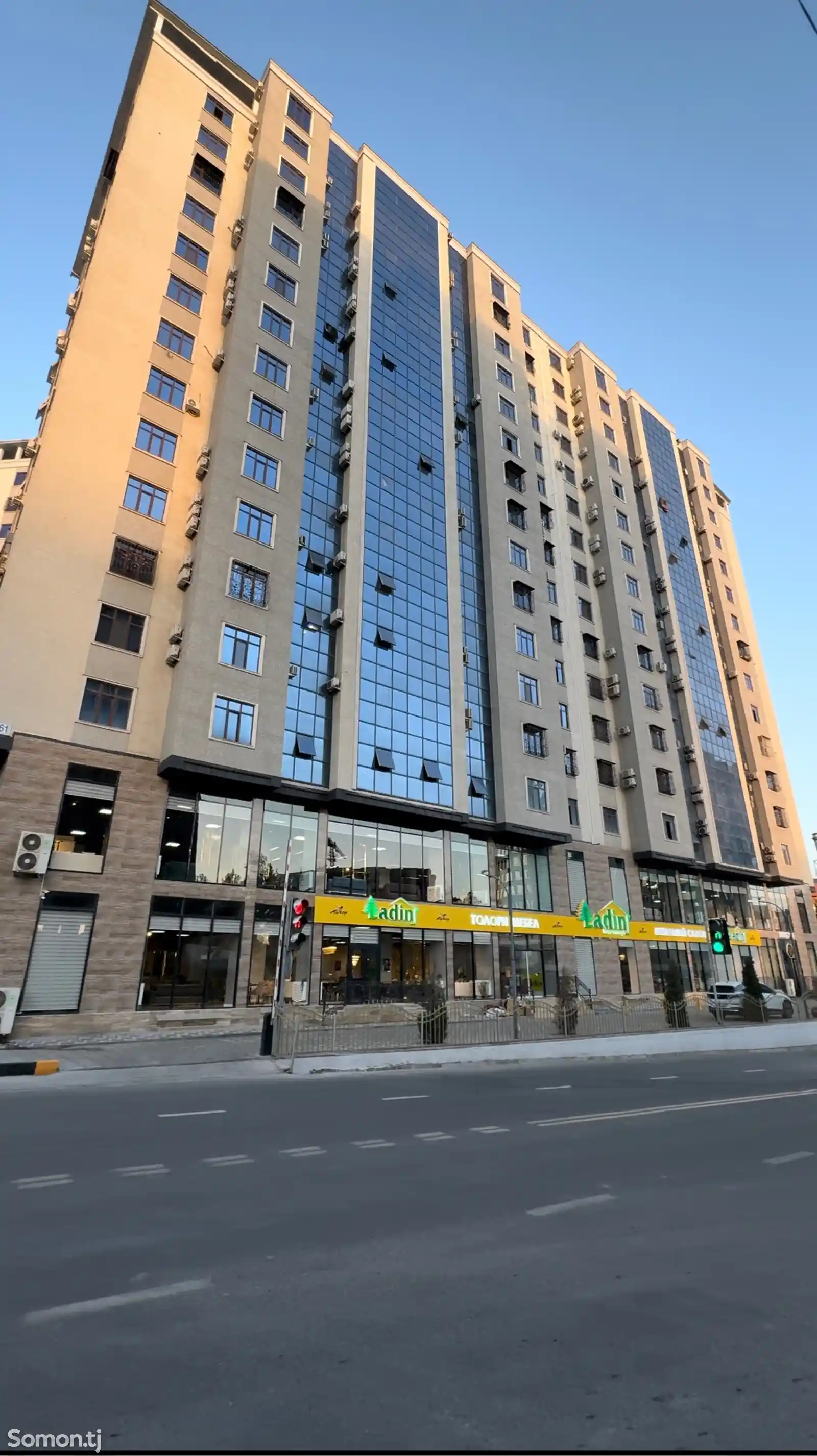 4-комн. квартира, 3 этаж, 129 м², И.Сомони, Ашан-1