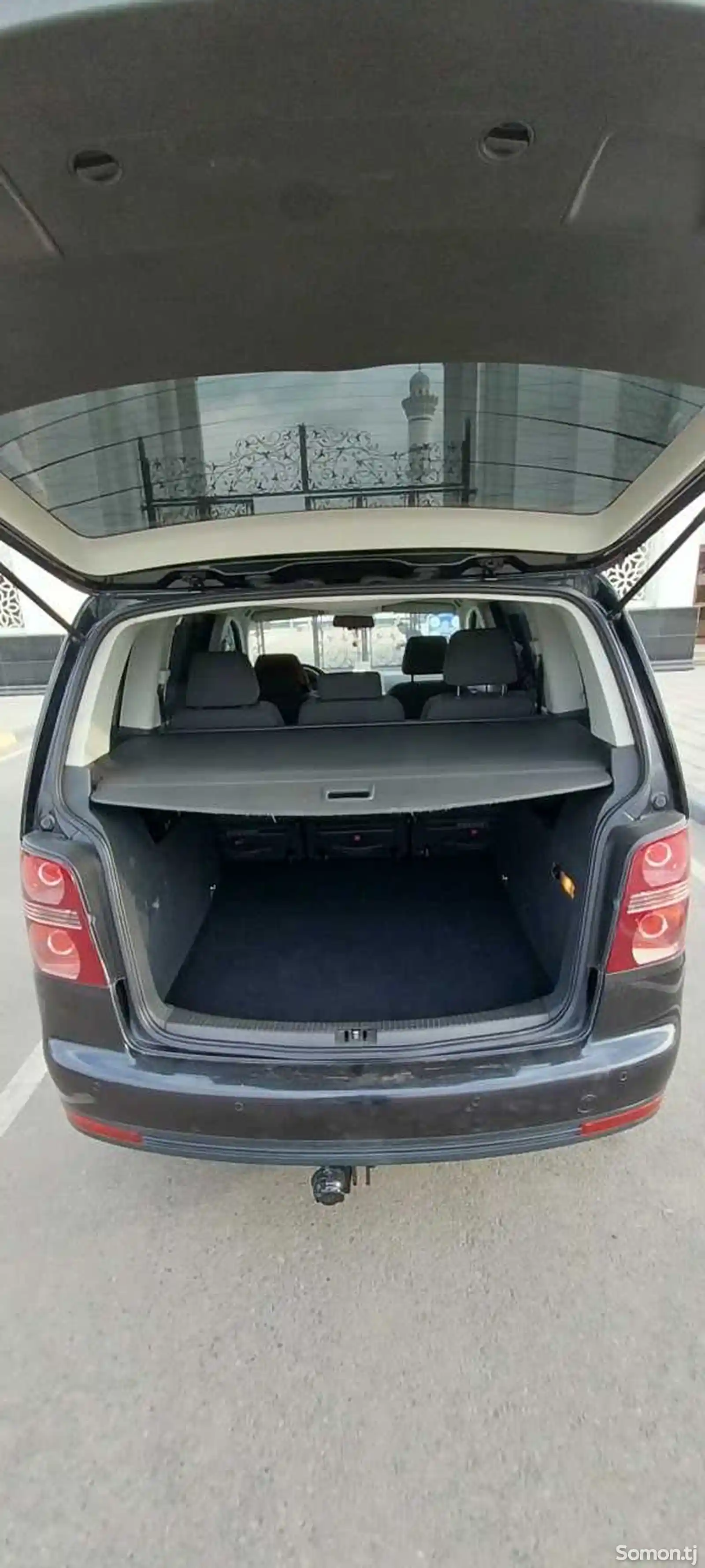 Volkswagen Touran, 2008-9