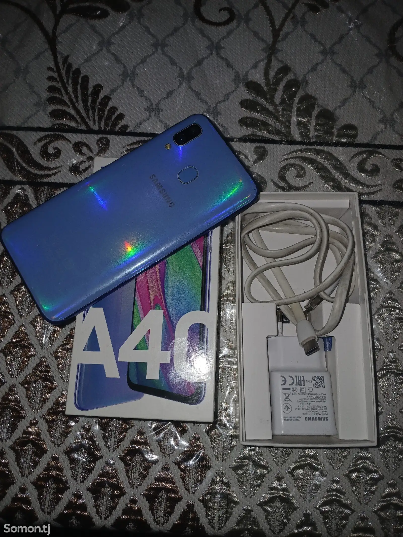 Samsung Galaxy A40, 64Gb 2sim