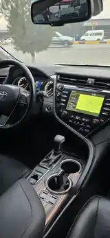 Toyota Camry, 2019-10