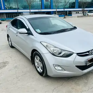 Hyundai Avante, 2011