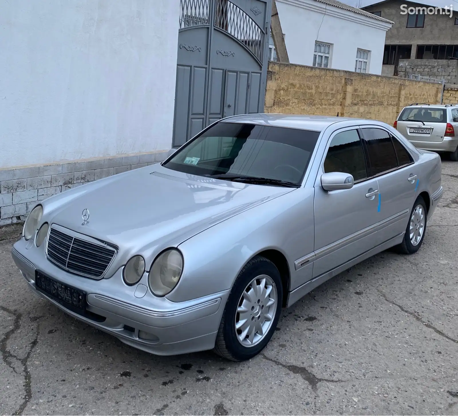 Mercedes-Benz E class, 2000-1