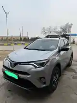 Toyota RAV 4, 2018-3