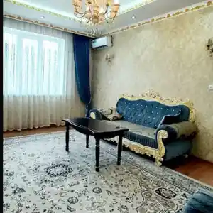 2-комн. квартира, 8 этаж, 60м², 18 мкр