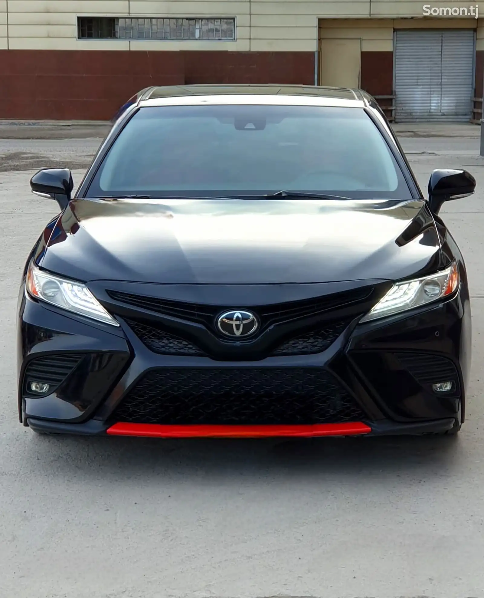 Toyota Camry, 2020-1